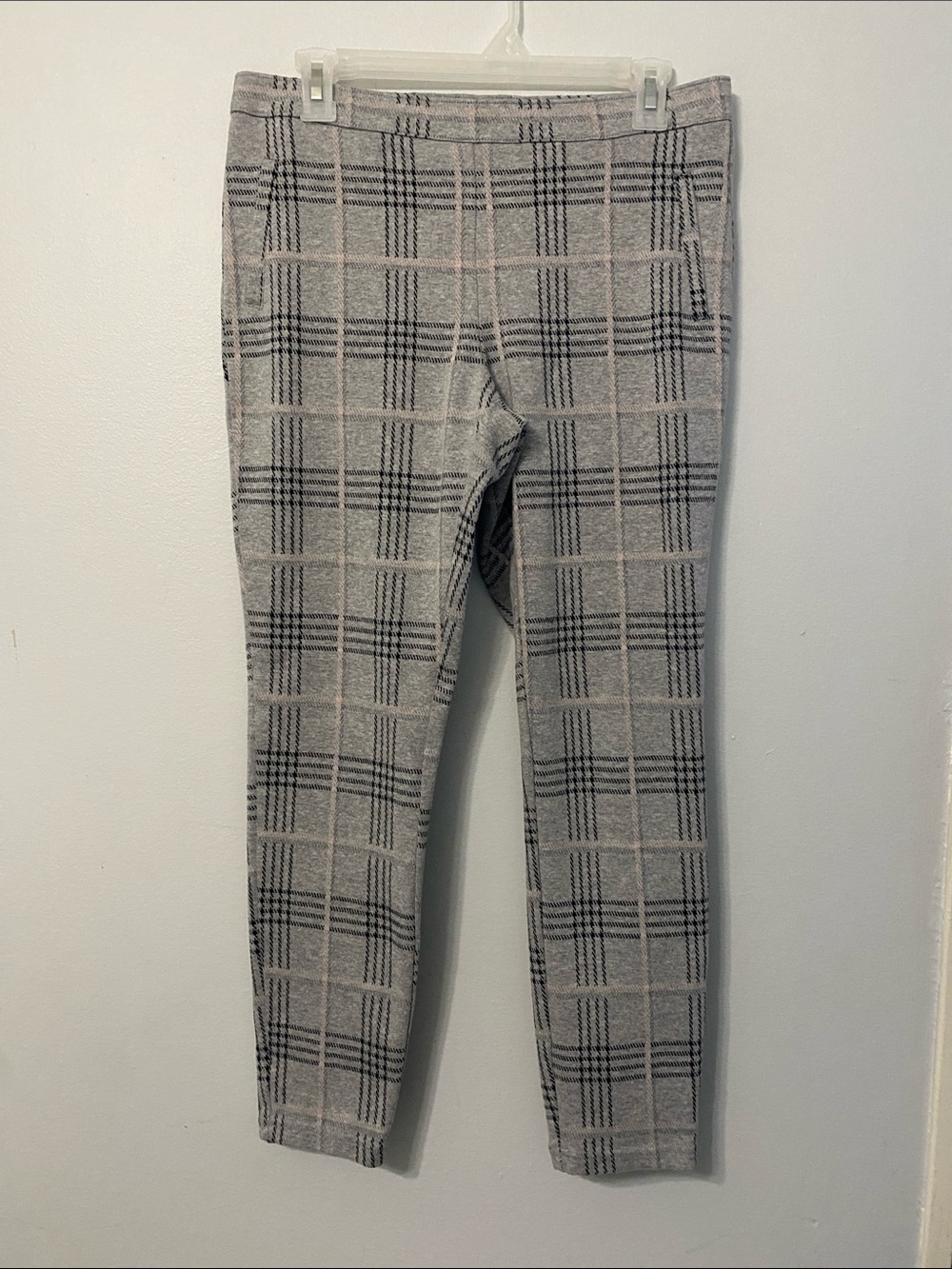 HUE Plaid Stretch Grey Black & Pink Leggings Womans Large